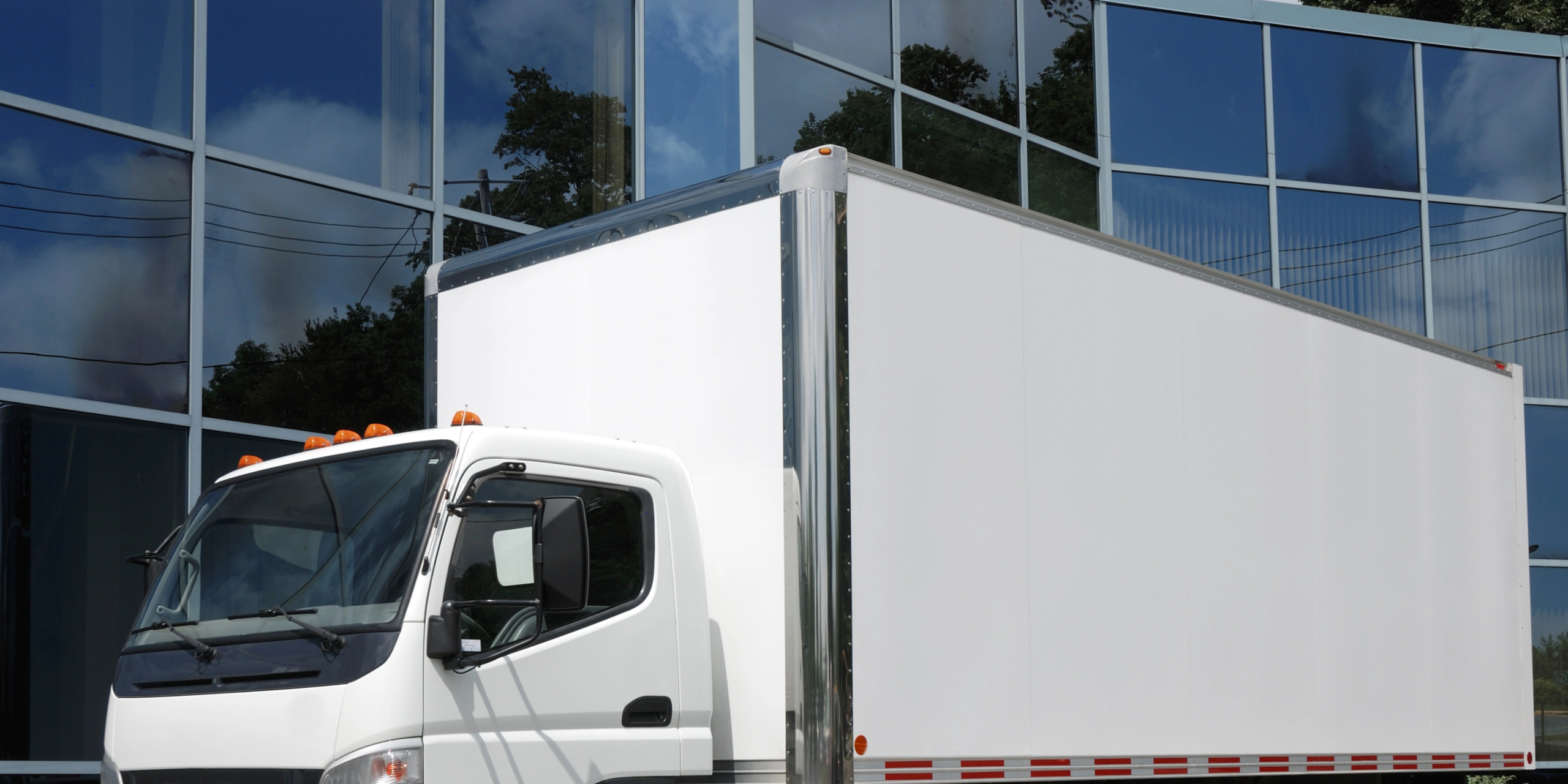 delivery-photos-box-white.webp